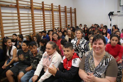Iskolánk vendége volt a Khamoro Budapesti Band zenekar /2022.05.24./